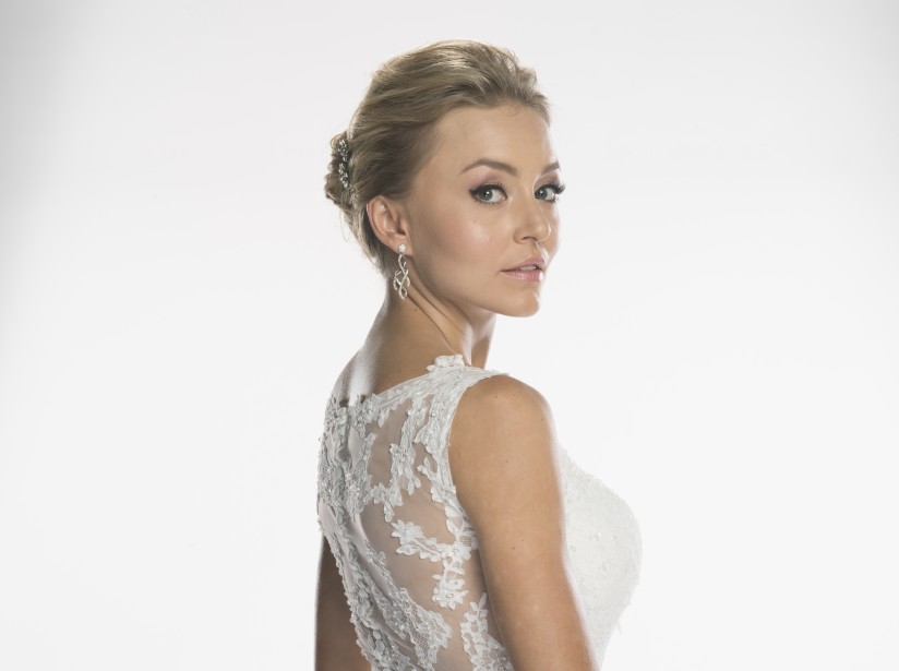 “Amar a muerte”, el título oficial del nuevo proyecto de Angelique Boyer